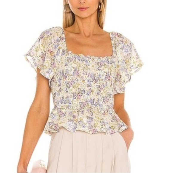 Astr the Label January Flutter Sleeve Top - Picture 1 of 4